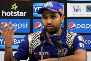 జీర్ణించుకోవడం కష్టంగా ఉంది: ఆడిన రెండు మ్యాచ్‌ల్లో ఓటమిపై రోహిత్ శర్మ