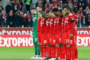 మ్యాచ్ సగమైంది, 64 మంది చనిపోయారని..