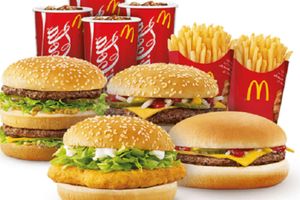 మ్యాచ్ గెలిస్తే.. పిజ్జా తినిపిస్తా..!