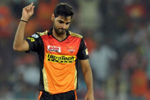 సన్‌రైజర్స్ జోరు తగ్గలేదు: ఢిల్లీతో మ్యాచ్‌కు భువీ సిద్ధం