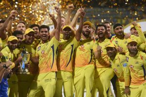 చెన్నై జట్టు రైజర్స్‌పై ఇదే వ్యూహాన్ని అమలుచేసింది..!!