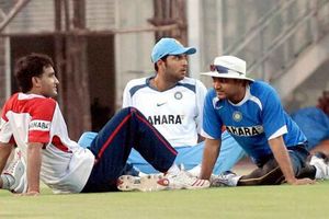 ప్రేమతో కాదులే: యువీ, సెహ్వాగ్ తన కిట్‌ బ్యాగ్‌ సర్దడంపై గంగూలీ