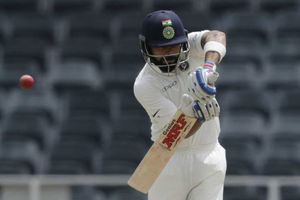 కౌంటీల్లో కోహ్లీ: విమర్శించొద్దు, అర్థం చేసుకోవాలంటున్న బీసీసీఐ