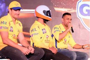 నా భార్యతో చెప్పొద్దు: తన ఫస్ట్ క్రష్ ఎవరో చెప్పిన ధోని (వీడియో)