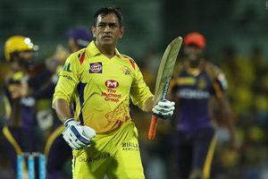 ఇరగదీస్తోన్న ధోనీ.. ఐపీఎల్ మొత్తంలో టాప్
