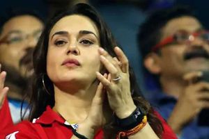 ఇష్టమొచ్చినట్లు వార్తలు రాయొద్దు: మీడియా కథనాలపై ప్రీతి జింటా అసహనం