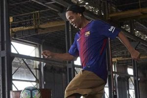 ఒకేసారి ఇద్దరినీ పెళ్లాడబోతున్న 38 ఏళ్ల ప్లేయర్