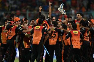 అరుదైన 3 రికార్డులు సొంతం చేసుకున్న సన్‌రైజర్స్ జట్టు