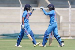 ఆసియా కప్ టీ20: పాక్‌ని ఓడించి సగర్వంగా ఫైనల్లోకి భారత్