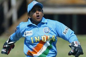 బంగ్లాదేశ్‌ను దగ్గరుండి గెలిపించింది భారత మహిళే..