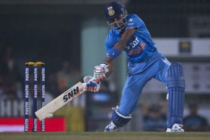 ధోనీ చేయలేకపోయినా.. పాండ్యా చేసి చూపించాడు (వీడియో)