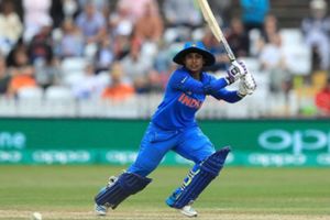 మిథాలీ రాజ్ @2000: తొలి మహిళా క్రికెటర్‌గా రికార్డు