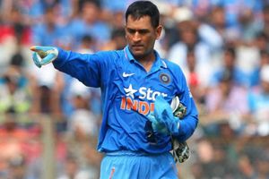 భారత్‌కు ఇది వందోది.. ధోనీ 90వది..!!