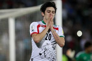 జట్టు నాకౌట్ చేరలేదని.. ఫుట్ బాల్‌కే వీడ్కోలు