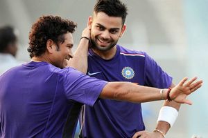 'ఫాదర్స్ డే' సందర్భంగా అరుదైన ఫోటోలను పంచుకున్న సచిన్, కోహ్లీలు