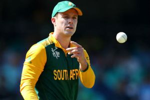 డివిలియర్స్‌పై ఆగ్రహం వ్యక్తం చేస్తున్న భారత అభిమానులు