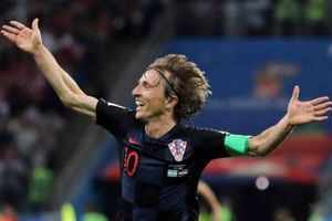 చిన్నతనంలో సిగ్గరి, వార్ జోన్‌లో శరణార్థిగా: క్రొయేషియాను పైనల్‌కు చేర్చిన మోడ్రిచ్