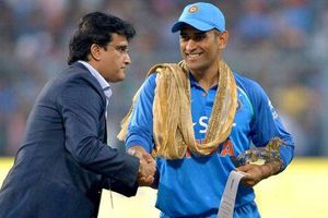 తూర్పు నుంచి పుట్టుకొచ్చిన గొప్ప క్రికెటర్‌ ధోని: గంగూలీ ప్రశంస