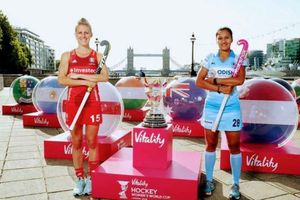 మహిళల హాకీ వరల్డ్‌కప్: ఇంగ్లాండ్‌ Vs భారత్, గెలుపెవరిదో!