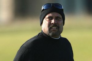 1982 తర్వాత మళ్లీ జీతం అందుకున్న కపిల్‌దేవ్..!!