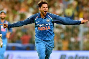 అర్ధం కావట్లేదు: ఇంగ్లాండ్‌కు కొరికరాని కొయ్యగా కుల్దీప్ యాదవ్!