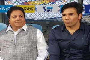 లంచాలతో పాటు అమ్మాయిలను సరఫరా చేస్తేనే... క్రికెట్ జట్టులో చోటు