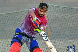 క్రెడిట్ మొత్తం ధోనిదే: టెస్టు జట్టులో చోటు దక్కించుకోవడంపై పంత్