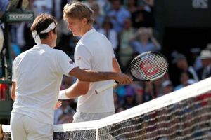 ఫెదరర్ అవుట్..! 'ఆందోళన అనవసరం.. ఫుట్‌బాల్ చూసేయొచ్చు'