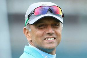 ద్రవిడ్‌కు ఖండాంతరంగా అందుతున్న శుభాకాంక్షల వెల్లువ