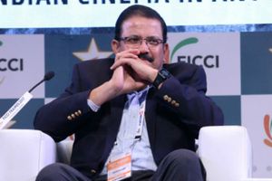 'మనోళ్లు కూడా విదేశీ గడ్డపై ఆడేందుకు బీసీసీఐ అనుమతివ్వాలి'