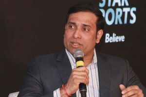 కుల్దీప్‌ను ఎందుకు తప్పిస్తున్నారు: వీవీఎస్ లక్ష్మణ్