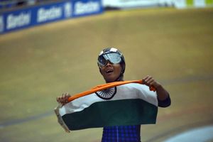 మరో యువ సంచలనం.. అంతర్జాతీయ వేదికలో భారత్‌కు రజితం