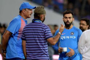 కోహ్లీ.. రవిశాస్త్రిల అధికారాలకు కత్తెర వేయనున్న బీసీసీఐ