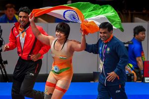 భారత్ ఖాతాలో మరో పతకం: కాంస్యం నెగ్గిన దివ్య కాక్రన్