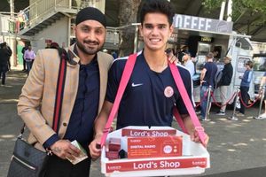 లార్డ్స్‌లో రేడియోలబ్బాయి టెండూల్కర్‌తో.. హర్భజన్