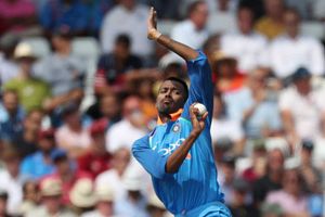 'హార్దిక్ పాండ్యాకు ఆల్ రౌండర్ తీసేయండి'