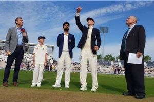 INDvENG, Day1: టాస్ గెలిచి బ్యాటింగ్ ఎంచుకున్న ఇంగ్లాండ్ జట్టు