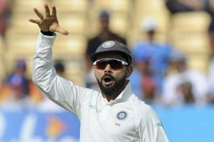 మైక్ డ్రాప్ సంజ్ఞతో సంబరాలు చేసుకున్న కోహ్లీ(వీడియో)