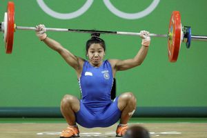 ఆసియా గేమ్స్‌ నుంచి నన్ను తప్పించండి: మీరాబాయి చాను