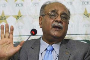 ఇమ్రాన్ ఖాన్ ఎఫెక్ట్: పీసీబీ ఛైర్మన్‌ పదవికి సేథీ రాజీనామా