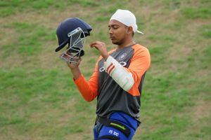 అరంగేట్ర టెస్టు కోసం టీమిండియాతో పృథ్వీ షా తొలి ప్రాక్టీస్‌ వీడియో వైరల్