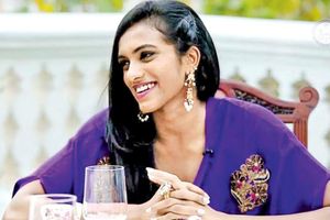 ఫోర్బ్స్ జాబితా విడుదల: టాప్-10లో పీవీ సింధు, సంపాదన ఎంతో తెలుసా?