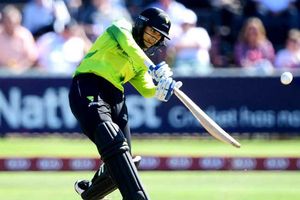 ఇంగ్లాండ్ గడ్డపై మహిళా సంచలనం, 6 ఇన్నింగ్స్‌లో 338 పరుగులు