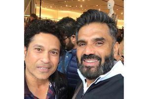 'నాకు ''గాడ్ ఆఫ్ క్రికెట్'' మాత్రం ధోనీనే'