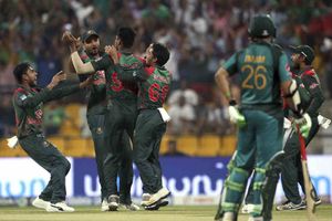 ఆసియాకప్‌లో ఫైనల్లో బంగ్లా: పాక్‌కు షాక్‌, 37 పరుగులతో విజయం