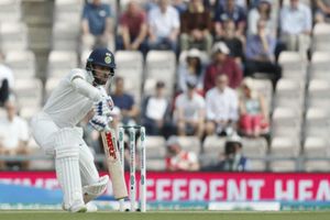 ఓటమి పట్ల తీవ్ర బాధ: ఇనిస్టాగ్రామ్‌లో ఓపెనర్ శిఖర్ ధావన్ వెల్లడి