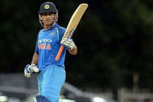 5సార్లు మాత్రమే టై: ధోని సారథ్యంలో 200 వన్డేలాడిన భారత్