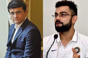 కెప్టెన్ కోహ్లీకి సలహాలిస్తోన్న మాజీ కెప్టెన్ గంగూలీ