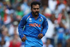 20 ఓవర్ల తర్వాత తొలి వికెట్ దక్కించుకున్న టీమిండియా