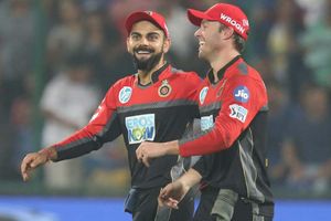 ఐపీఎల్: కోహ్లీ కెప్టెన్సీ మార్పు, తోసిపుచ్చిన ఆర్‌సీబీ యాజమాన్యం